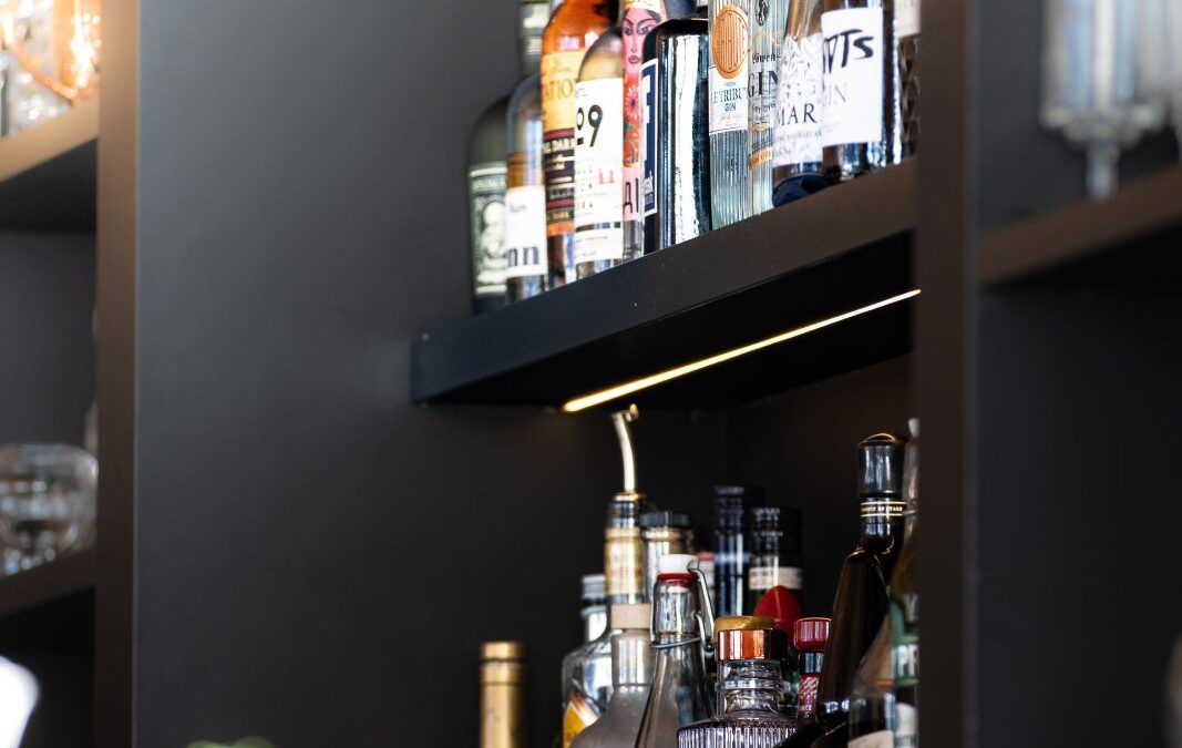 How Bar Crawls Strengthen Friendships and Create Lasting Social Bonds Through Shared Experiences and Memorable Nights Out in Portland, OR